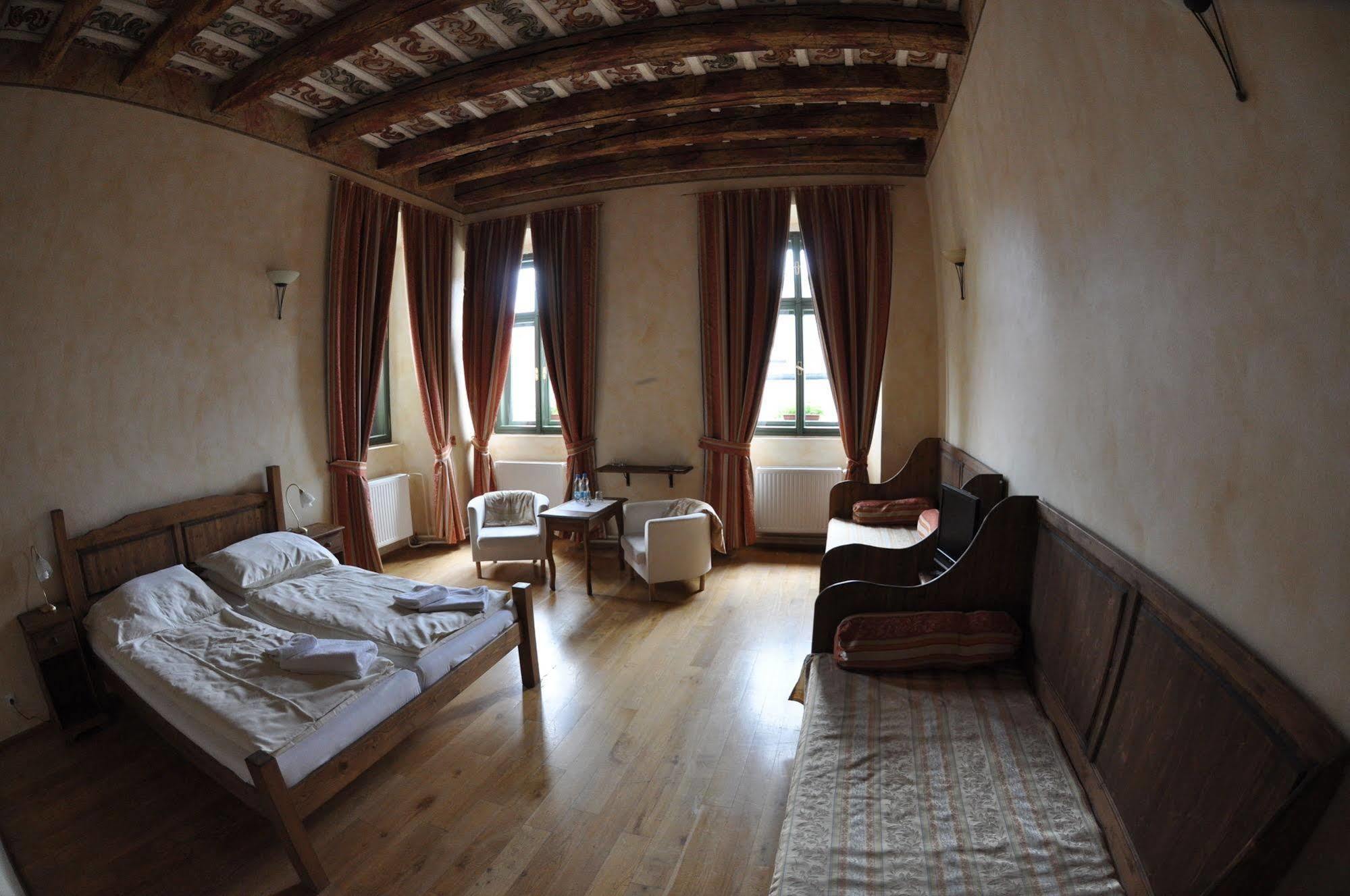 Hotel Opat Kutná Hora Esterno foto
